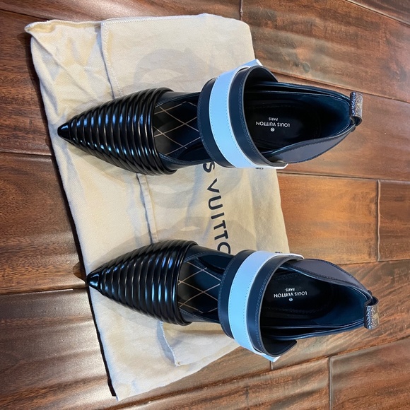 Louis Vuitton Limited Edition Heels - Only Worn Once - Picture 12 of 12